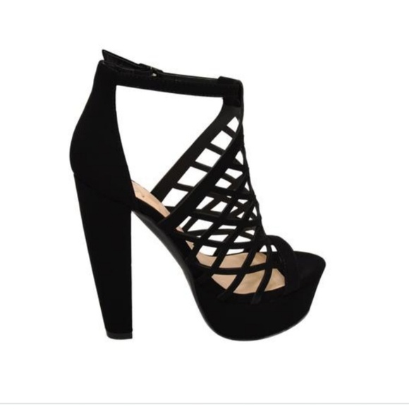 Heels - Picture 2 of 4